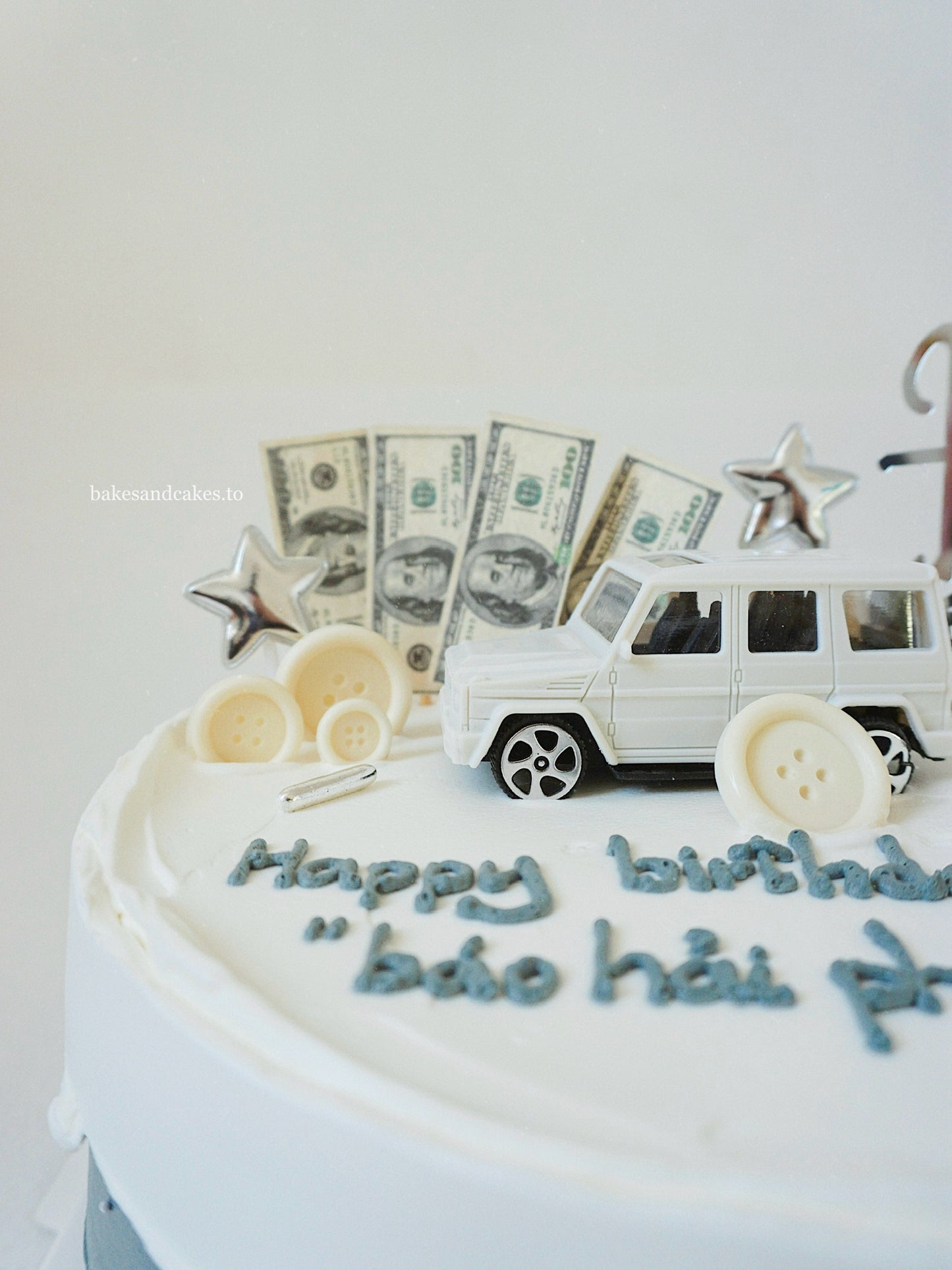 Money Cake (White)